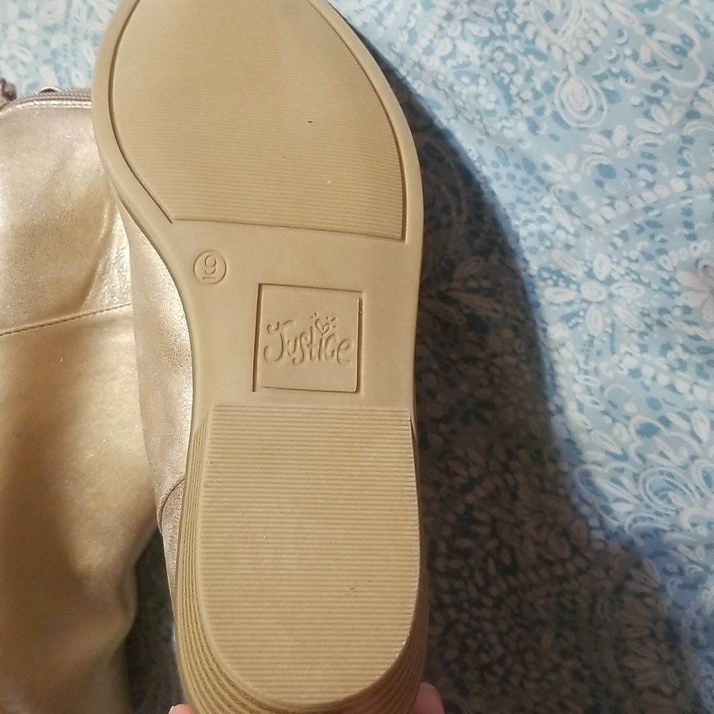 Justice Booties - Picture 3 of 4